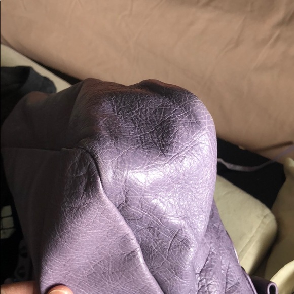 COPY - Authentic Balenciaga Crossbody - Picture 4 of 8